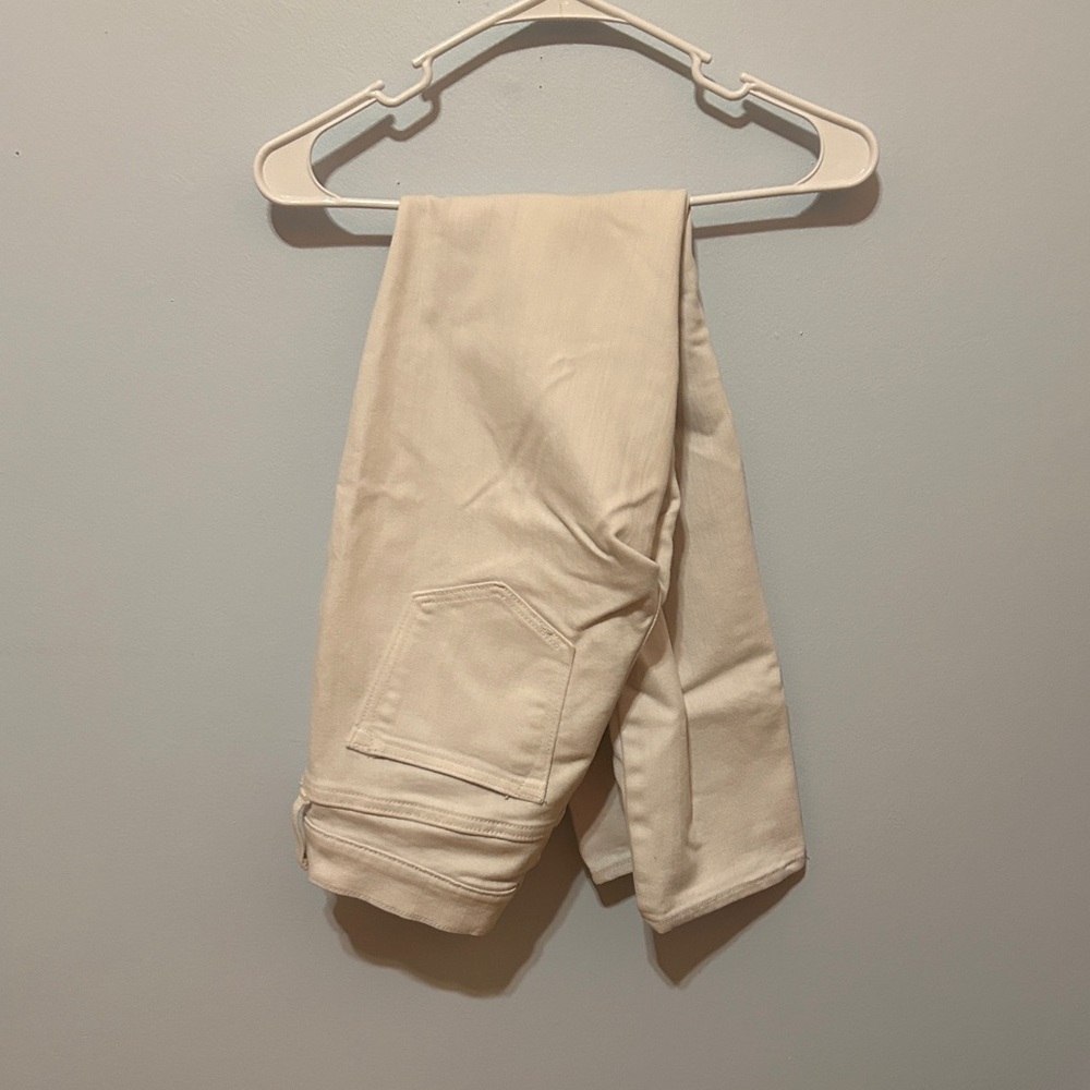 size 4 white old navy mid rise straight cut jeans